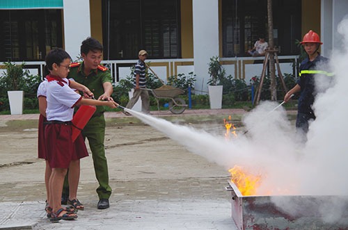 Đào tạo và nâng cao nhận thức về phòng cháy chữa cháy trong trường học