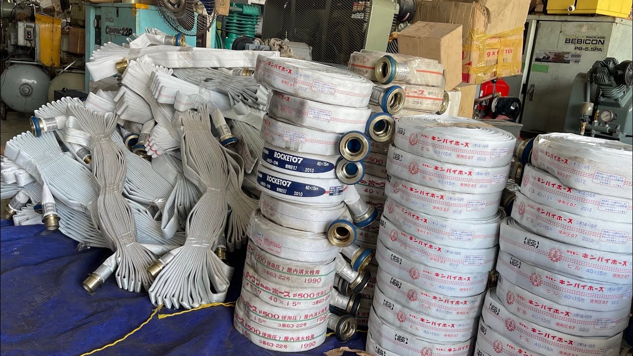 Vòi chữa cháy là thiết bị quan trọng giúp dẫn nước dập lửa nhanh trong tình huống khẩn cấp